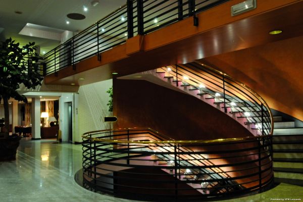 FlyOn Hotel & Conference Center (Bologna)